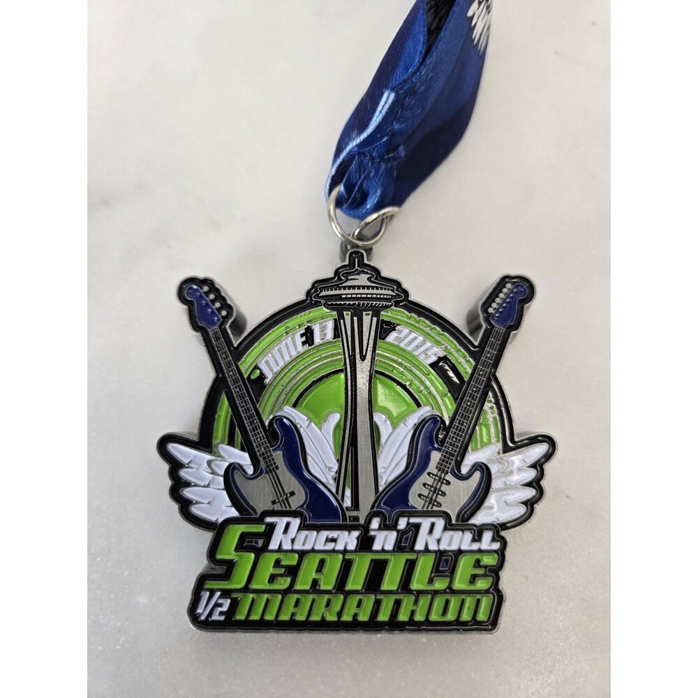 2015 Rock n Roll Marathon Series Finisher Medal Half Marathon Seattle